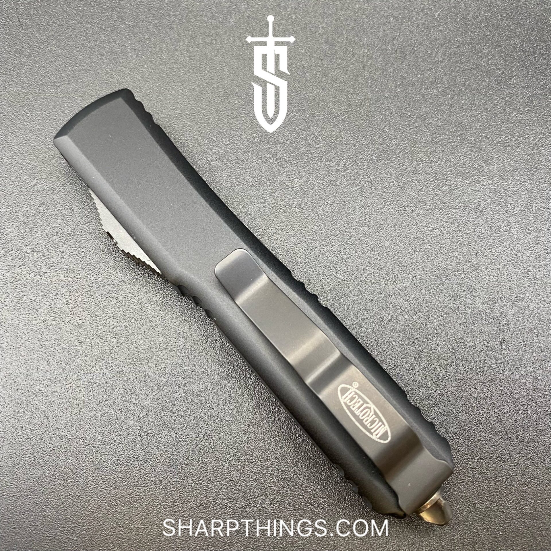 Microtech - 121-1 DLCTBS - Ultratech Blade Show 2022 - OTF Auto - M390 Coated Drop Point - 6061-T6 Aluminum - Black - Image 3