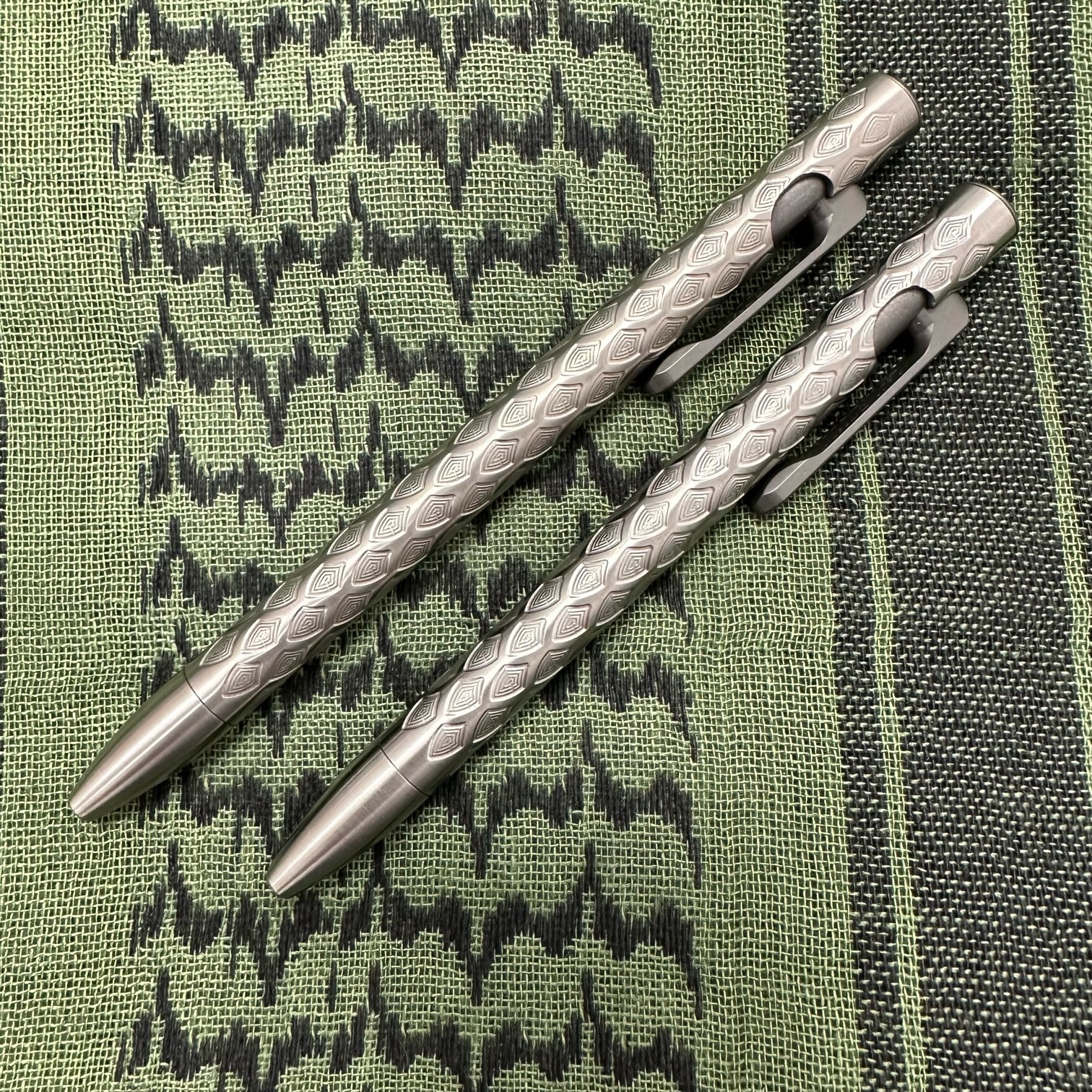 Smooth Precision Pens - SPPDSFSPO - Dragon Scales - Bolt Action - Full Size - Polished TI