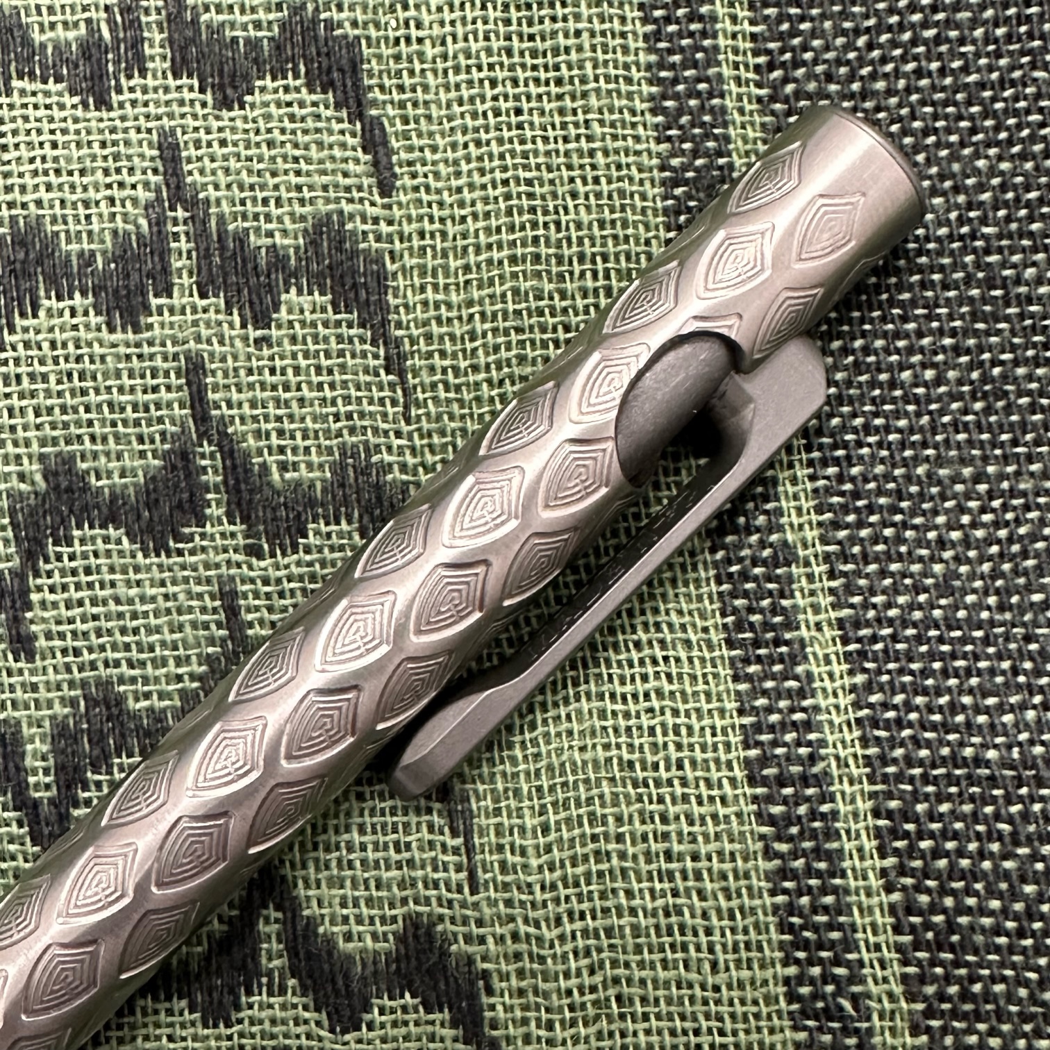 Smooth Precision Pens - SPPDSFSPO - Dragon Scales - Bolt Action - Full Size - Polished TI - Image 2