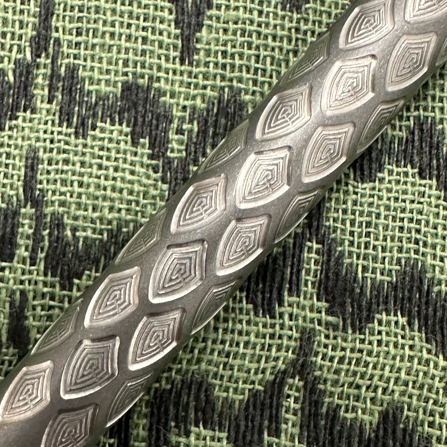 Smooth Precision Pens - SPPDSMSSW - Dragon Scales - Bolt Action - Mini Size - Stonewashed TI - Image 5
