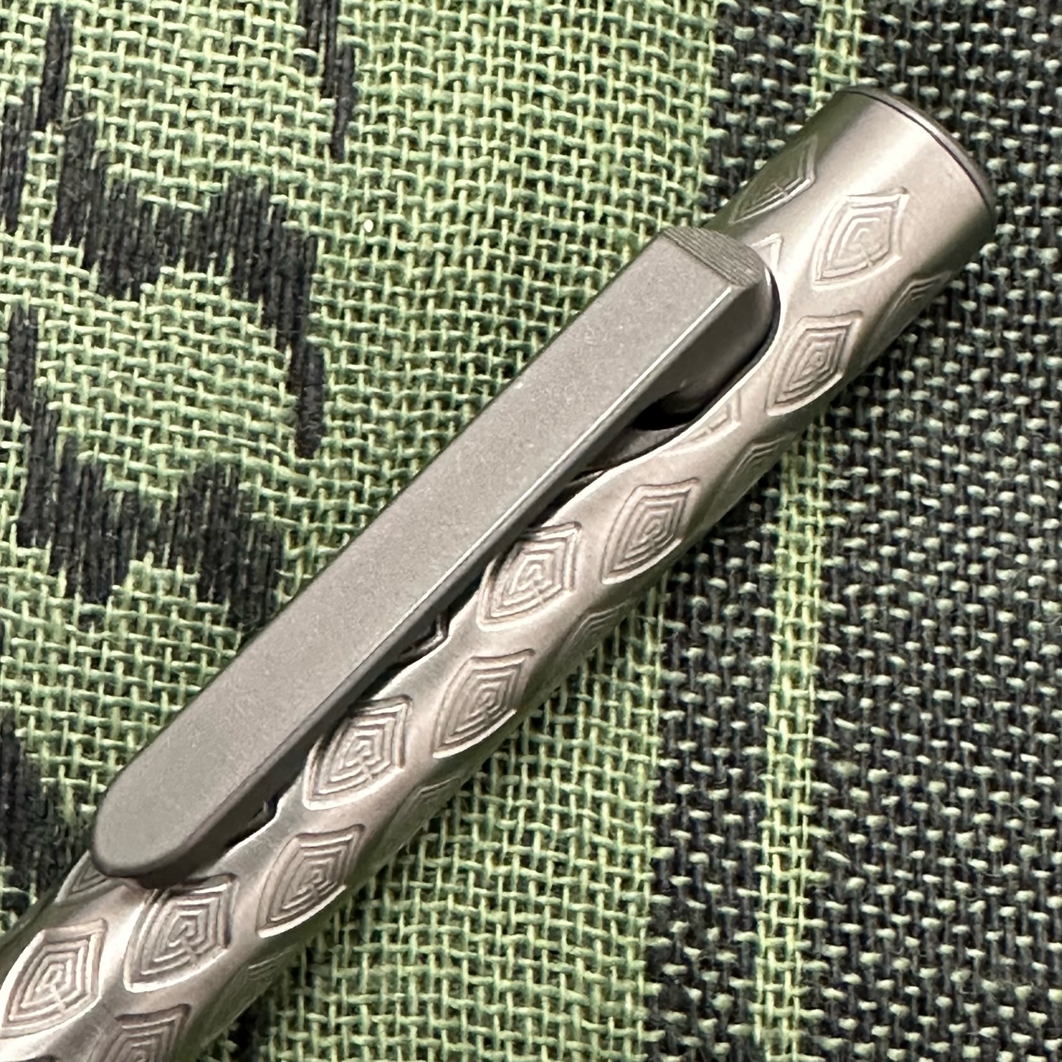 Smooth Precision Pens - SPPDSFSPO - Dragon Scales - Bolt Action - Full Size - Polished TI - Image 3