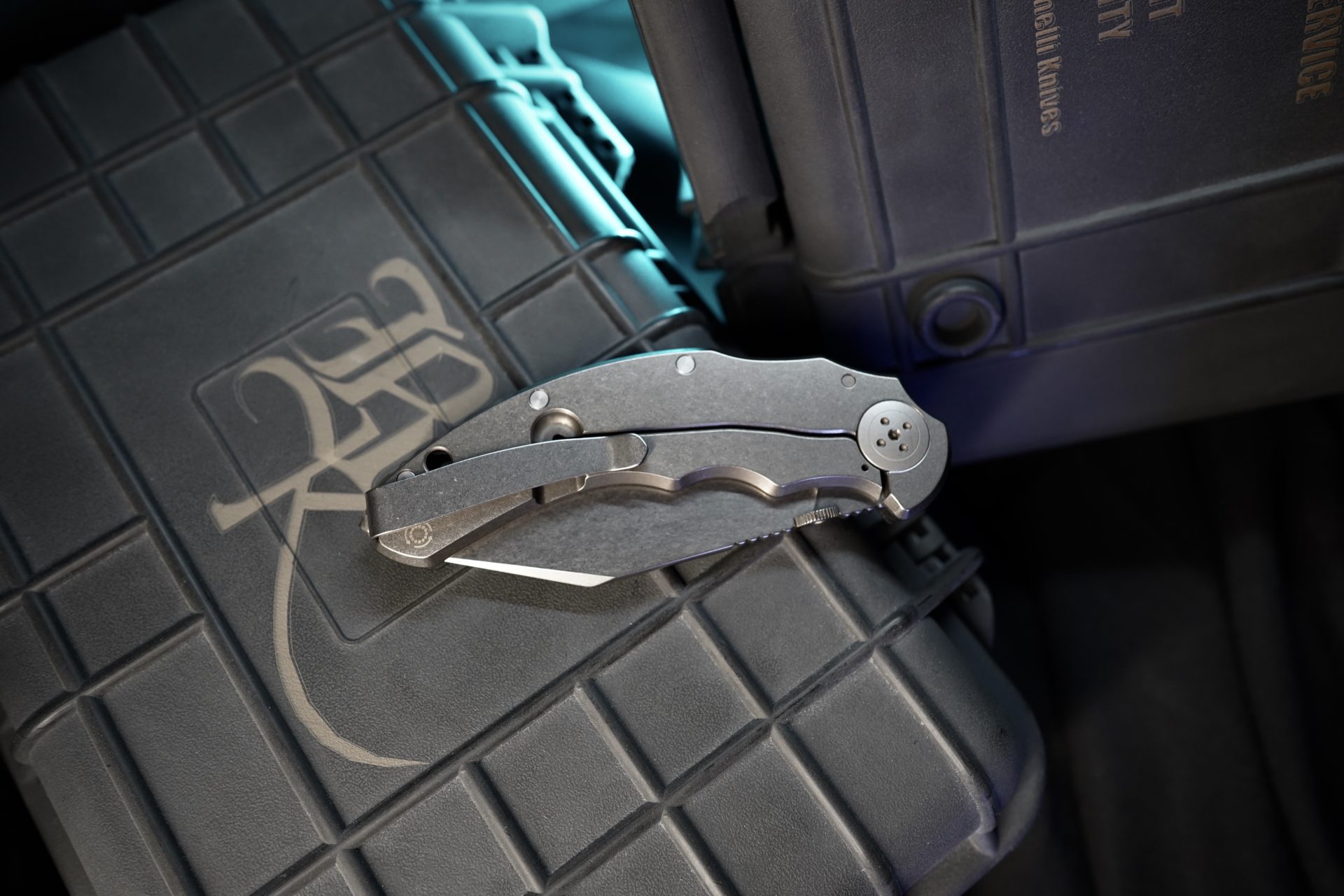 Bastinelli Creations - BAS209 - Dragotac Compact - Folding Knife - D2 Stonewash Wharncliffe - G10 - Black - Image 9