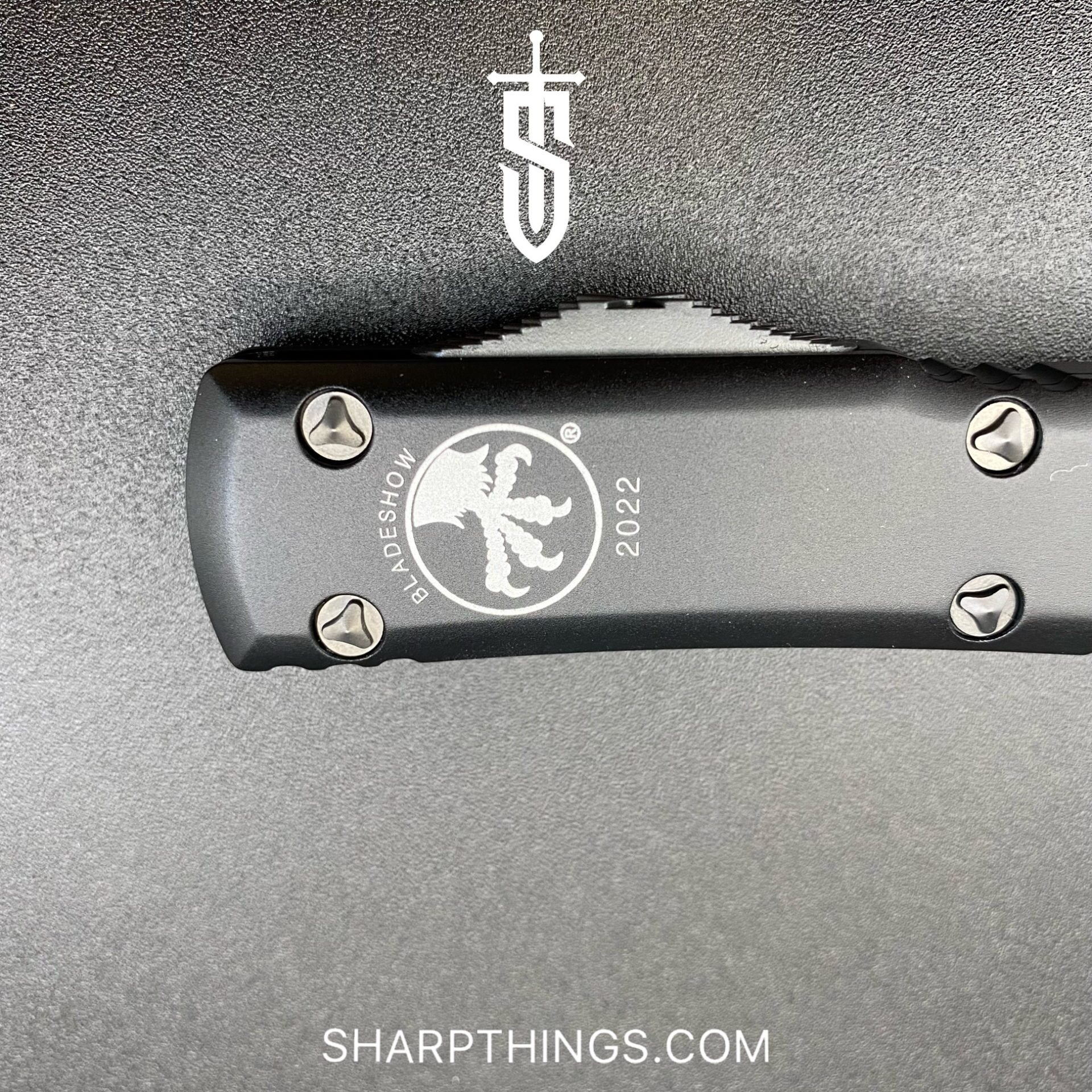 Microtech - 121-1 DLCTBS - Ultratech Blade Show 2022 - OTF Auto - M390 Coated Drop Point - 6061-T6 Aluminum - Black - Image 6